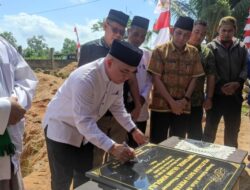 Molen Letakkan Batu Pertama Pembangunan Ponpes Miftahul Ulum Kholili