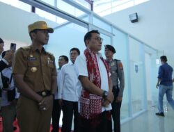 Pj Gubernur Suganda Sambut Kedatangan KSP Moeldoko di Bandara Depati Amir