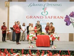 Molen Hadiri Grand Opening Grand Safran Hotel