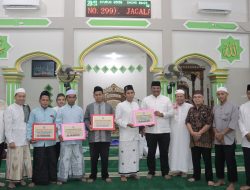 Kunjungi  Masjid Jami’atul Khoirot PJ Gubernur Safrizal ZA Kembali Melaksanakan Safari Ramadan 1445 Hijriah