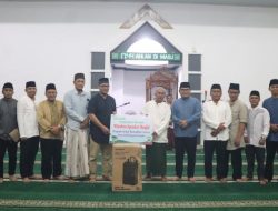 Pj Bupati Haris Bukber Masyarakat di Masjid AL Maghfiroh Riding Panjang