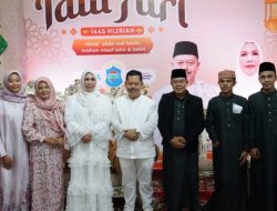 Sekda Mie Go Shalat Idul Fitri di Masjid Kubah Timah