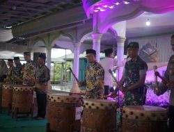 Ajak Masyarakat Mencintai dan Mentadaburi Al-Qur’an, Bupati Bateng Resmi Buka MTQH Kecamatan Namang