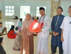 Bupati Bangka Tengah Sapa Warga, Safari Jumat Penuh Makna di Masjid Desa Penyak