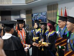 Wisudakan 364 Lulusan, Rektor UBB Berikan Pesan Ini