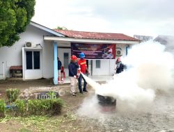 Siaga Hadapi Situasi Darurat, Departement HSE Area Kundur Gelar Pembinaan Pemadam Kebakaran di Klinik Prtama Bakti Timah Perayun