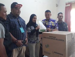 Korban Kebakaran Terima Bantuan Dari Dinsos Babel, Budi Utama : Semoga Bermanfaat Dan Meringankan