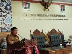Pj Wali Kota Sampaikan Nota Keuangan dan Raperda Perubahan APBD 2025