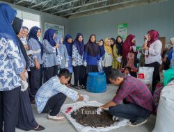 Jaga Lingkungan dan Tingkatkan Ekonomi Warga, PT Timah Latih Ibu-ibu Sungailiat Olah Sampah Jadi Kompos Bernilai Ekonomis