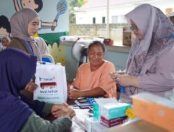 Warga Desa Bukit Layang Serbu Mobil Sehat PT TIMAH Tbk, Berobat Lebih Dekat dan Gratis