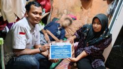 Ringankan Biaya Pengobatan Warga, PT TIMAH Serahkan Bantuan Untuk Satriadi
