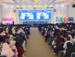 Ratusan Lulusan UBB Resmi Diwisuda, Menko Yusril Beri Orasi Ilmiah
