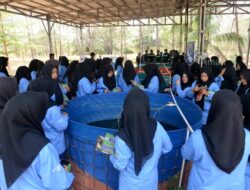 Belajar Pengelolaan Lahan Bekas Tambang, Siswa SMK IT Jamalullail Eksplorasi Kampoeng Reklamasi Air Jangkang PT TIMAH